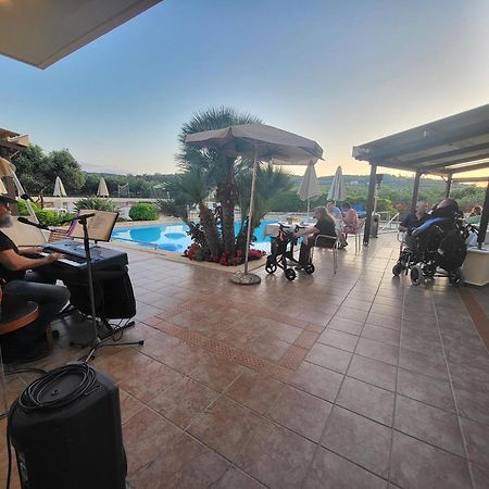 Eria Resort For People With Special Abilities Maleme Buitenkant foto